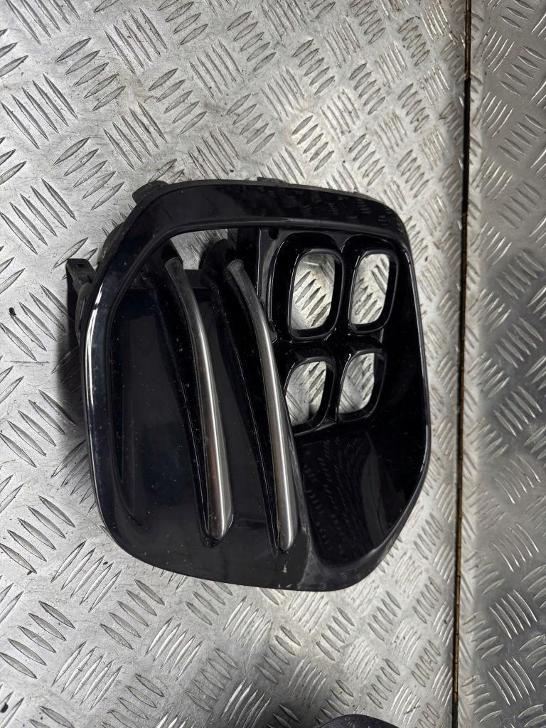 фото №3, Kia sportage iv решітка протитуманної фари led хром права ліва