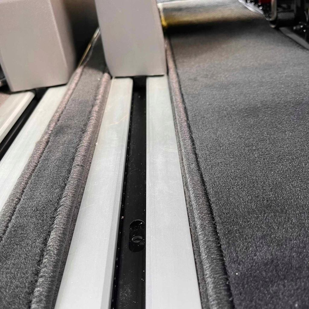 фото №12, Килимки велюрові тканинний гумові od знизу vw новий multivan t7 volkswagen