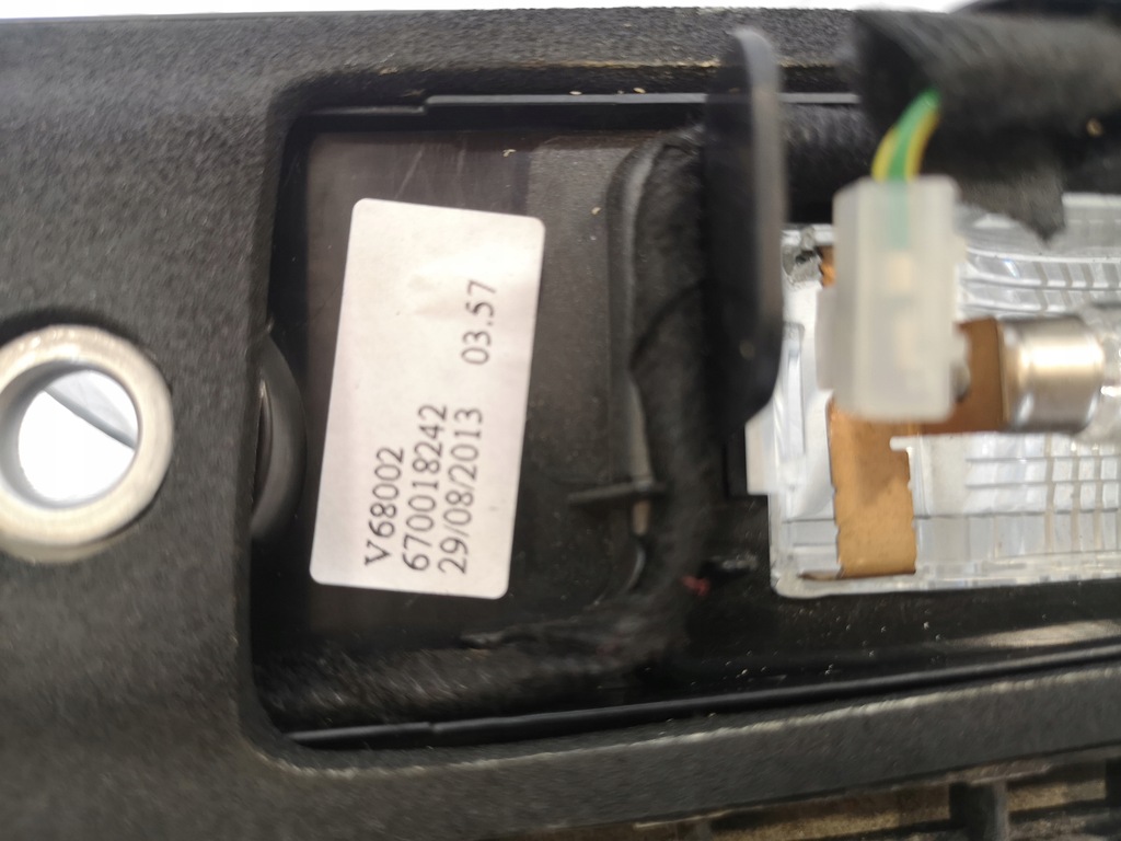 фото №12, Накладка крышки микровыключатель maserati quattroporte vi