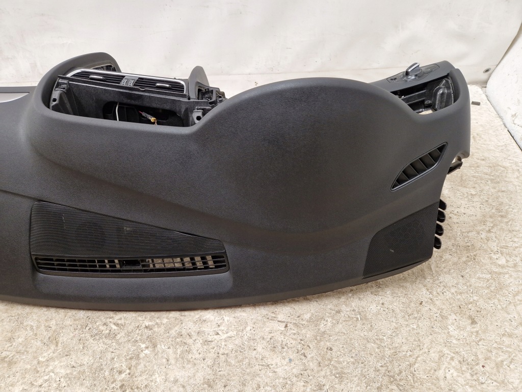 фото №5, Audi a4 b8 8k0 консоль оригинал приборная панель приборная подушки безопасности демонтаж подушка безопасности