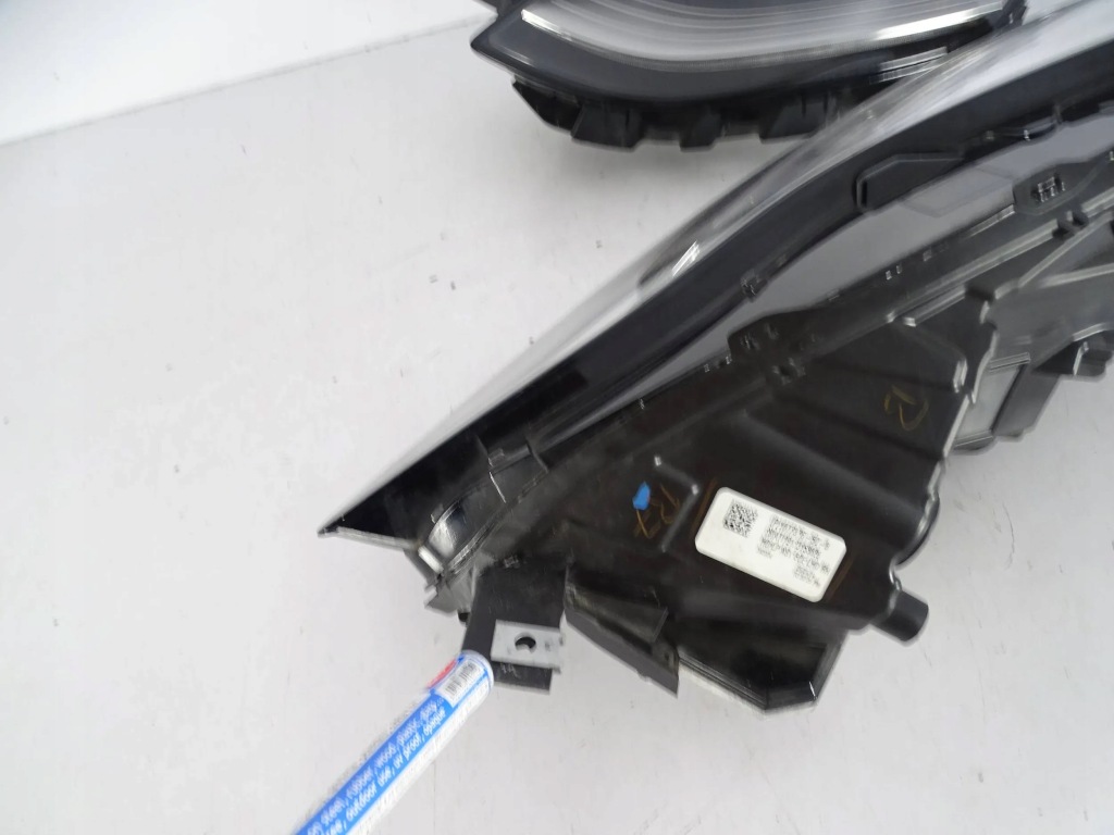 Фара перед передняя правый  tesla 3 full led Недорого