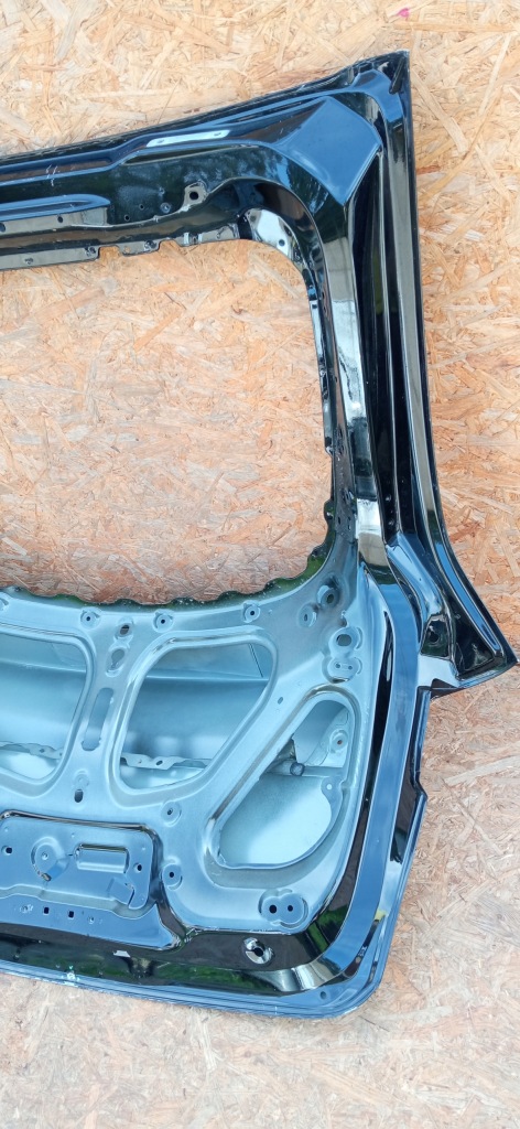 Tesla model y 20- крышка багажника багажника задний  задняя Оригинал