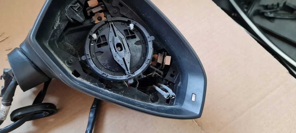 фото №13, A4 b9 8w дзеркало корпус праве правий перед anglik lx7r