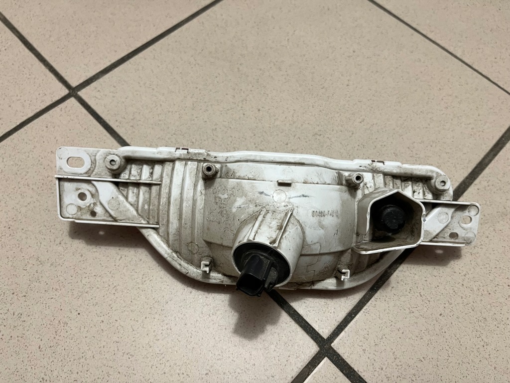 фото №12, Toyota chr c-hr 16- лампа задняя задняя противотуманная