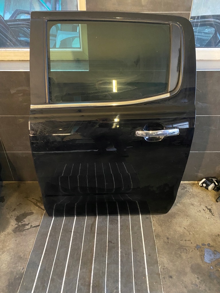 фото №1, Ford ranger iv дверь левая задние полный