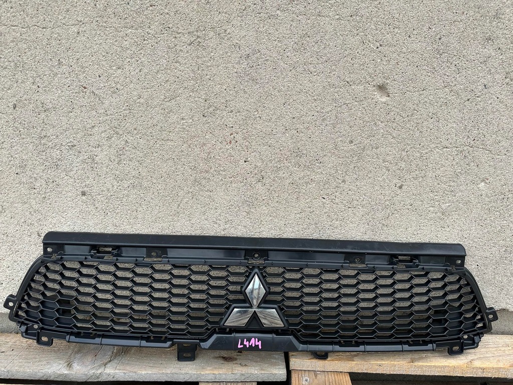 фото №1, Решітка радіатора решітка радіатора бампера mitsubishi outlander ii lift