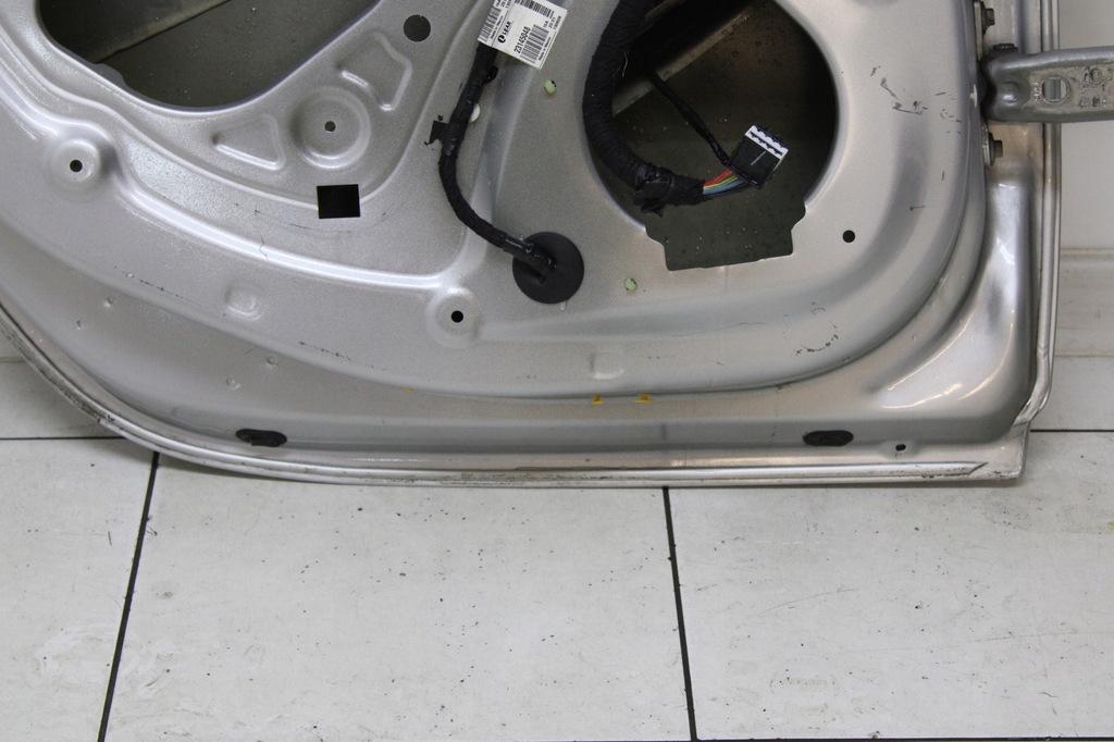 фото №9, Opel ampera chevrolet volt 10r- двері ліва задні лівий задня