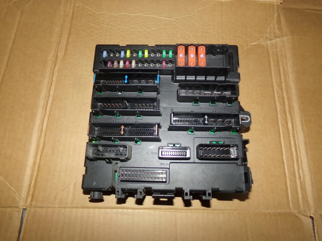 фото №1, Коробка предохранителей 13205776fr vectra c