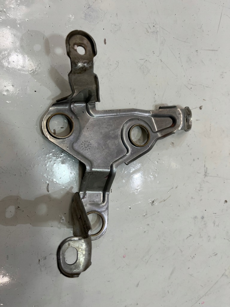 фото №1, Кронштейн насоса abs audi a8 d4 4h1614125a