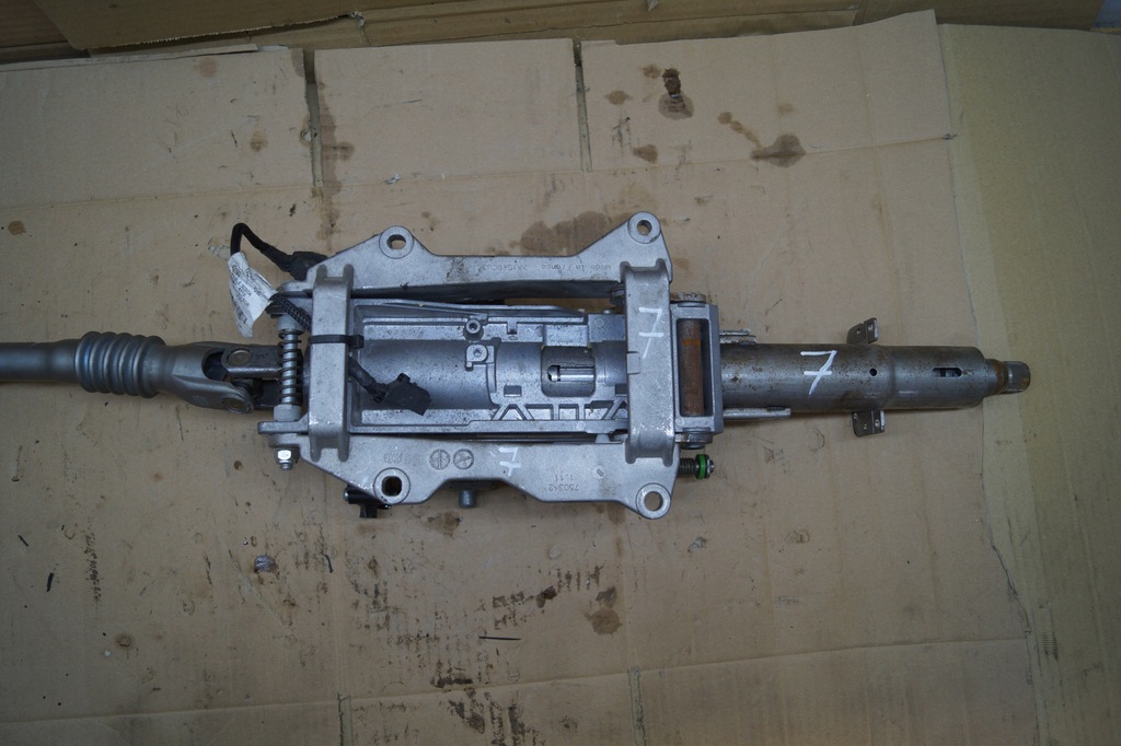 фото №7, Колонка кермова maserati quattroporte vi