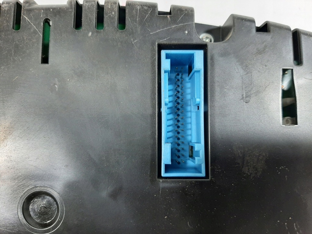 фото №15, Vw caddy iii 1.6tdi 13r лічильник прилади 2k0920865j