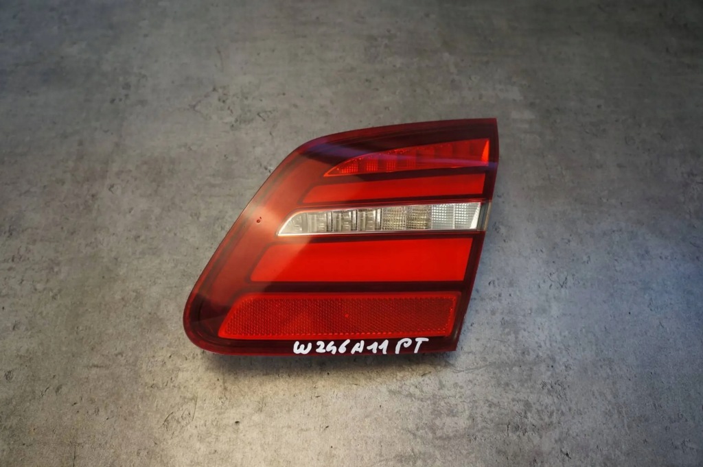 фото №1, Лампа права правий задня w кришка led mercedes b-klasa w246 lift