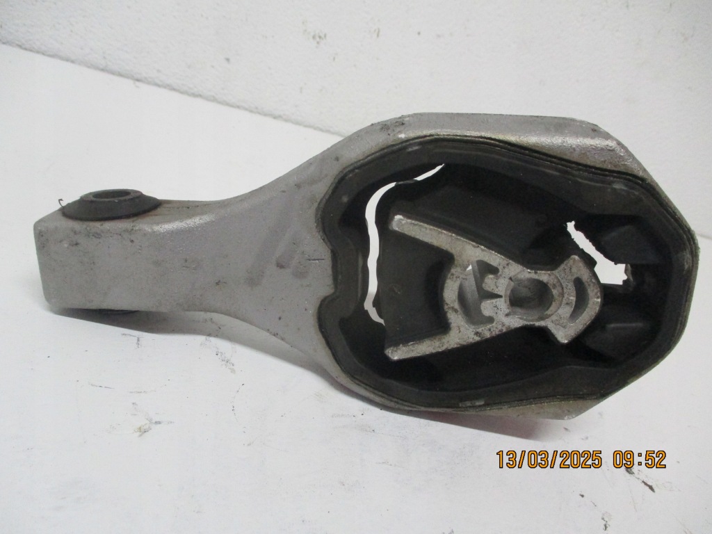 фото №1, Подушка коробки передач peugeot 308 t10 1.6 thp 9843761580