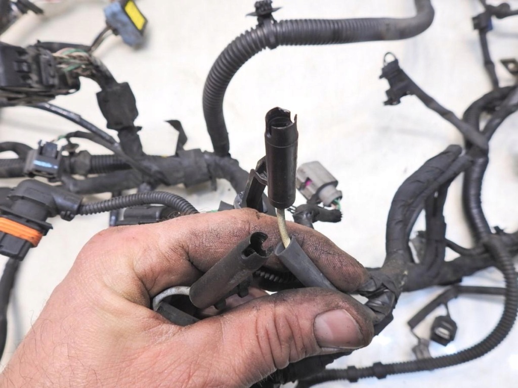 фото №8, Джгут електропроводка двигуна renault laguna iii 2.0 dci 240110092r