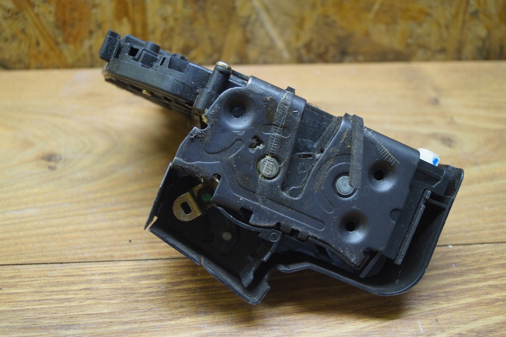 фото №5, Замок двері правий задня land rover discovery iii