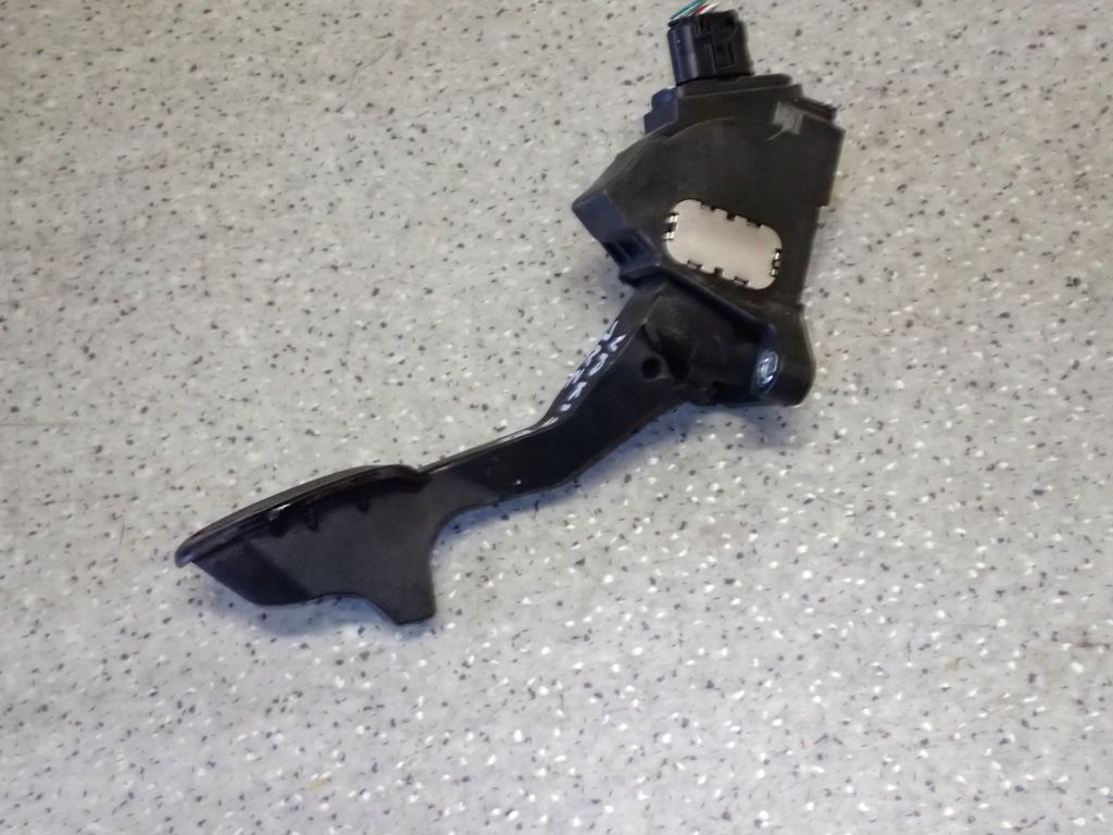 фото №4, Toyota yaris iii гібрид потенціометр газу педаль