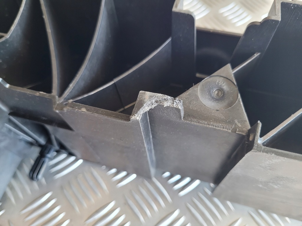 фото №14, Renault zoe ii lift pas передний усилитель верхний оригинал fv