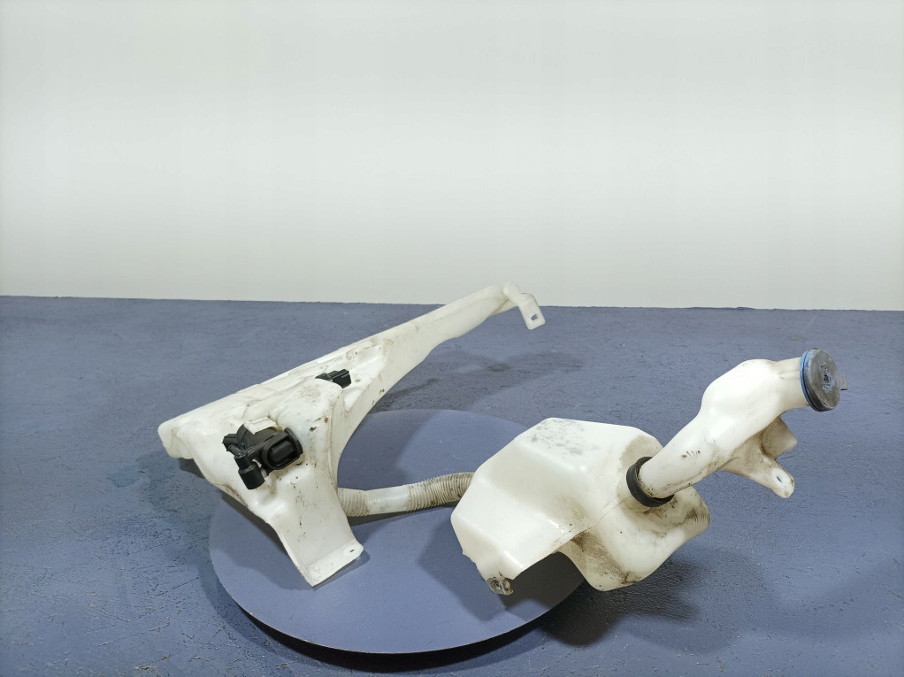 фото №1, Volvo v50 i бачок помпа омивача 30663929