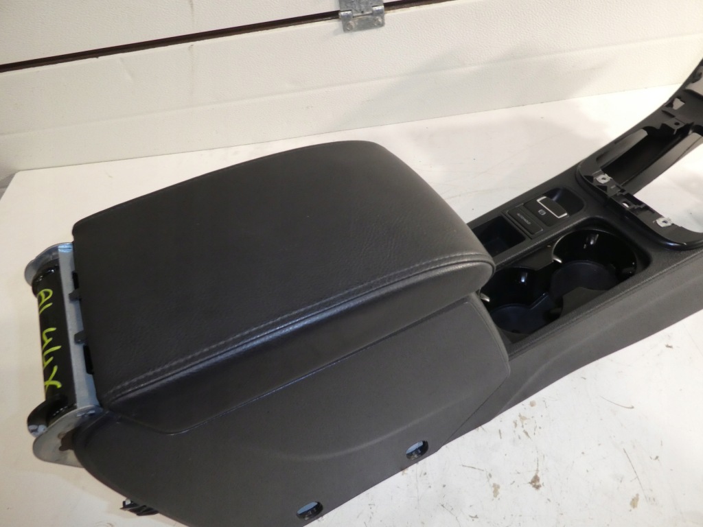 фото №8, Туннель подлокотник vw tiguan plus 5m0864207f