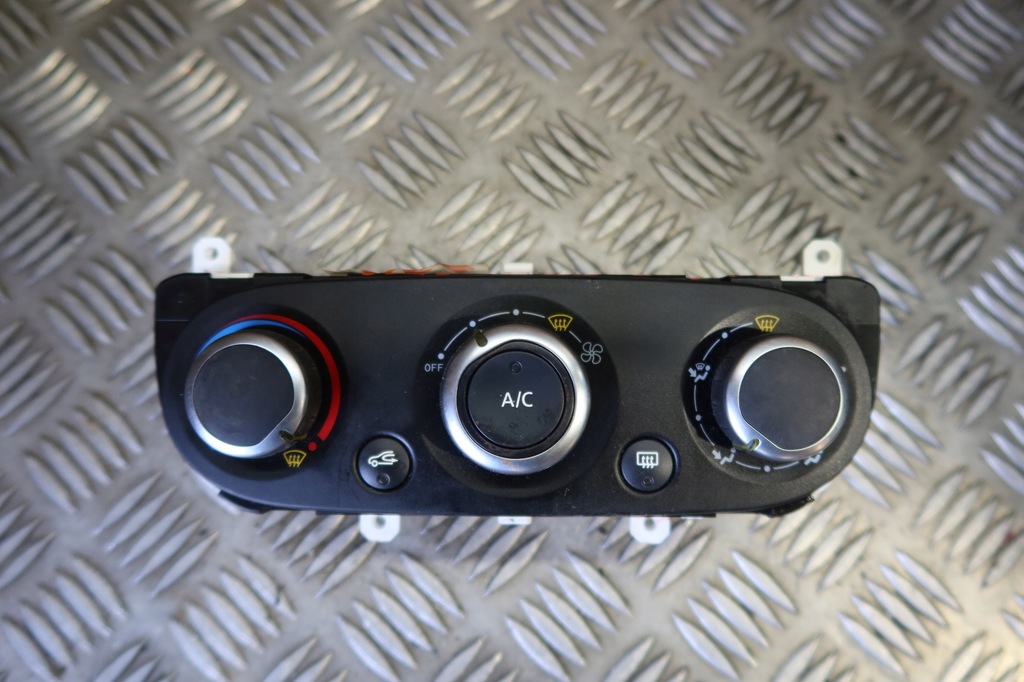 фото №1, Панель кондиционера clio iv 272709355r