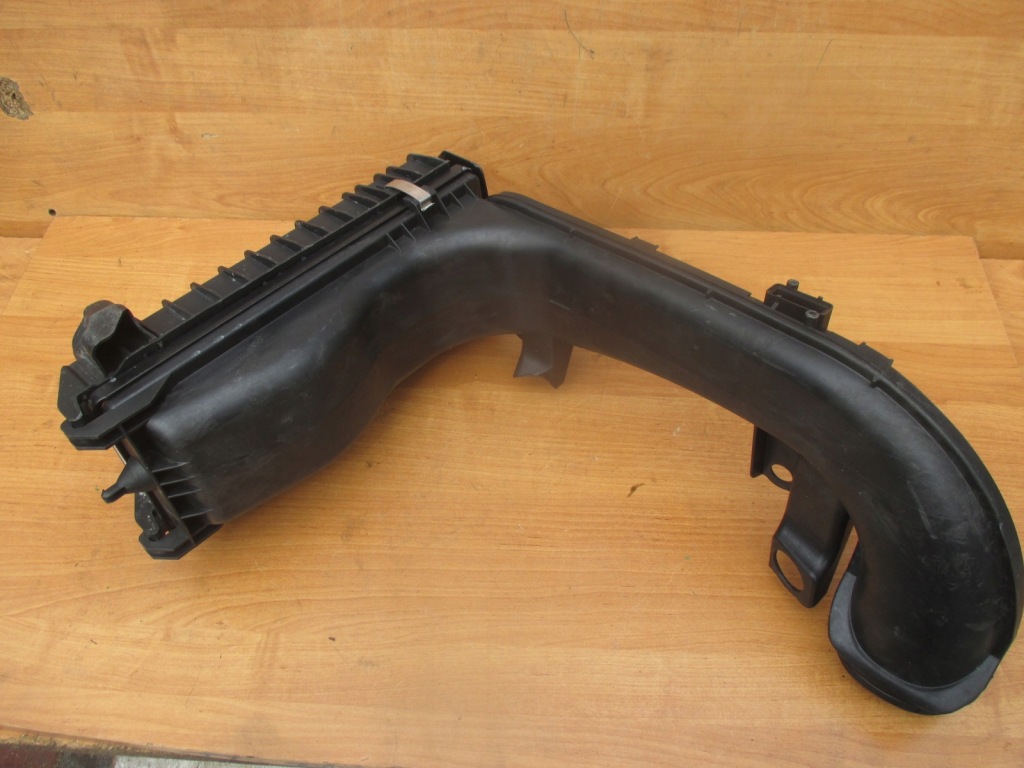 фото №9, Bmw 5 f10 f30 f31 3.0d фільтр повітря 70528997