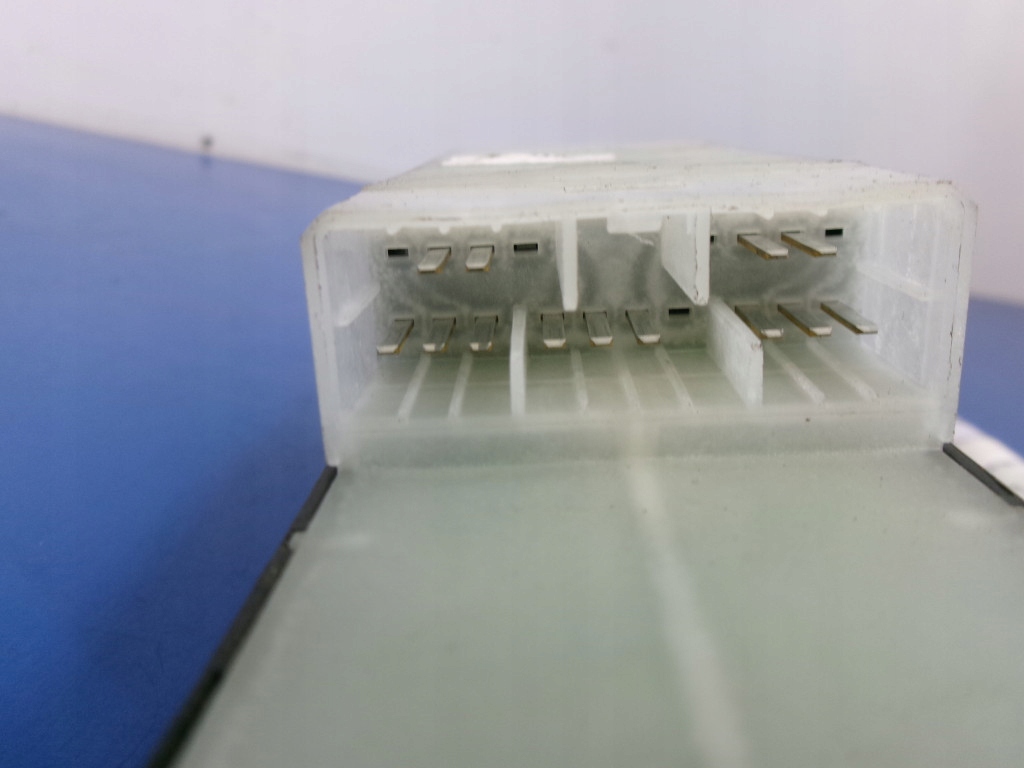 фото №7, Suzuki liana панель кнопки выключатели окон i зеркал 59j10