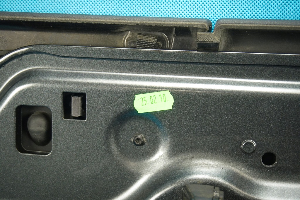 фото №10, Крышка контейнер крыша audi a3 s3 8v cabrio 8v7825302b 8v7867877c lz7s