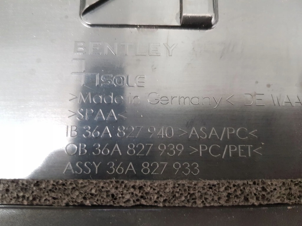 фото №15, Bentley bentayga крышка багажника спойлер задняя 36a827933dc9x