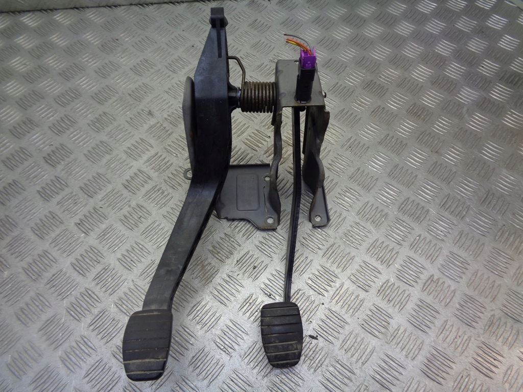 фото №1, Педали комплект dacia sandero