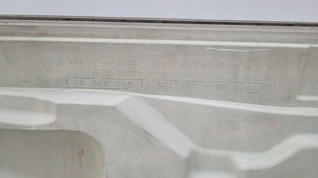 фото №15, Actros mp4 капот кришка двигуна перед оригінал a9607501109