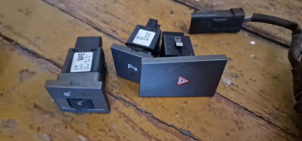 фото №1, Кнопка opel vectra c аварийная pdc