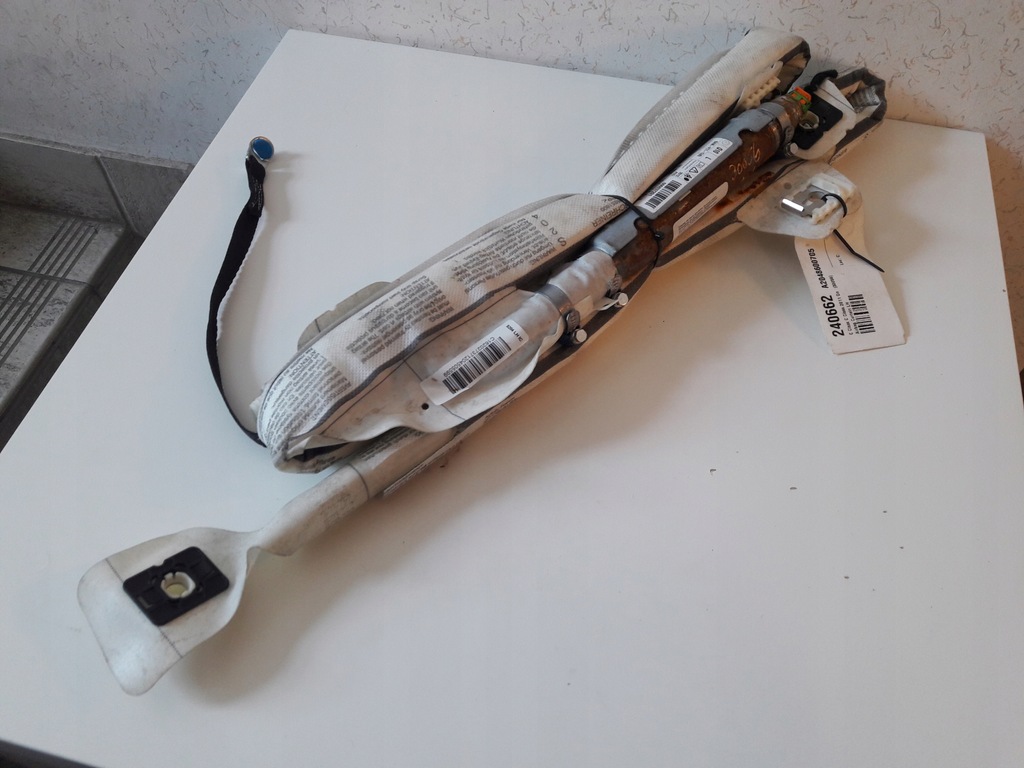 фото №6, Mercedesc w204 шторка безопасности левая a2048600705