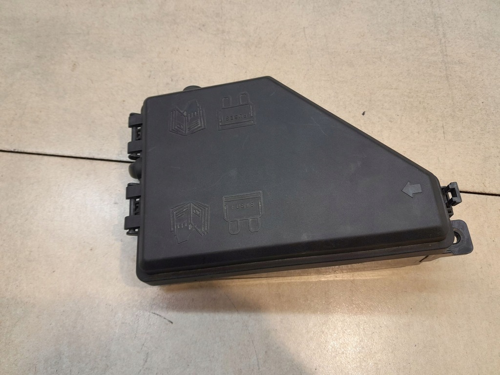 фото №1, Коробка предохранителей freelander i 1.8