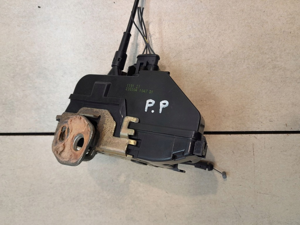 фото №3, Замок двері правий перед scenic ii 4 pin