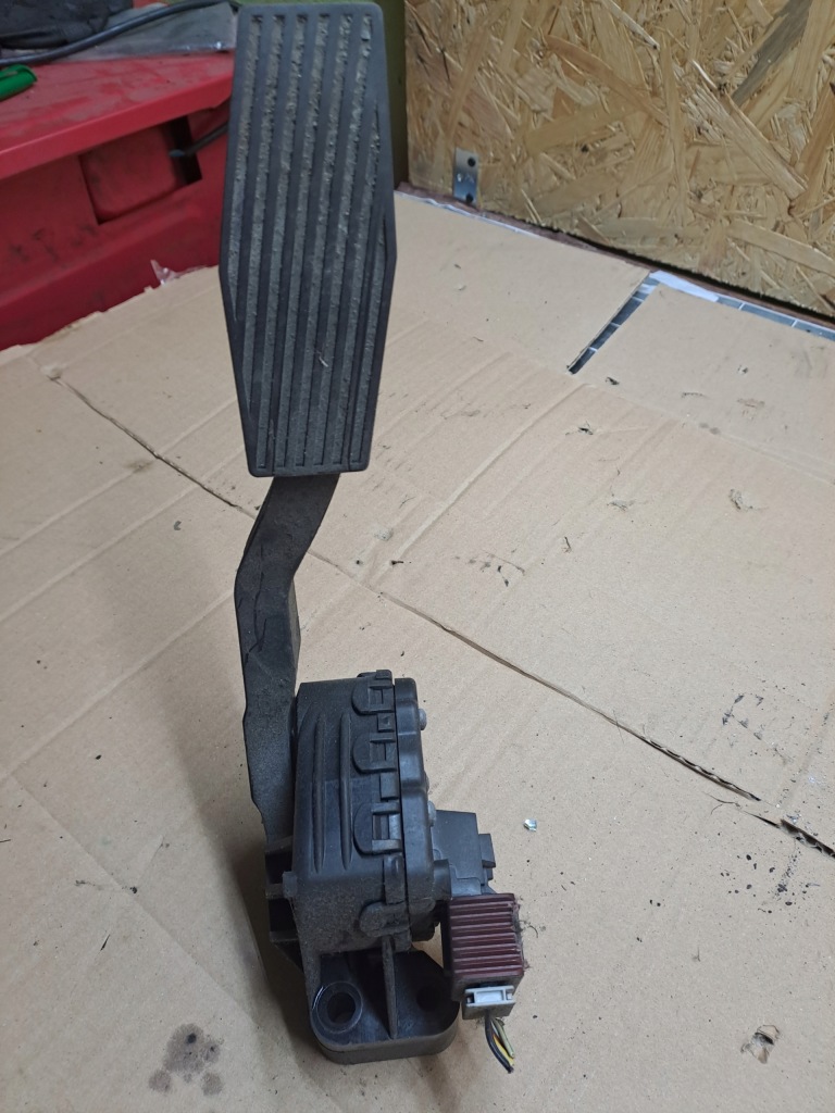 фото №1, Потенціометр газу 9157998 bk opel astra h