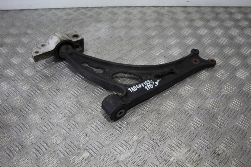 фото №1, Рычаг правый перед touran 1t0 1t 1k0407153g