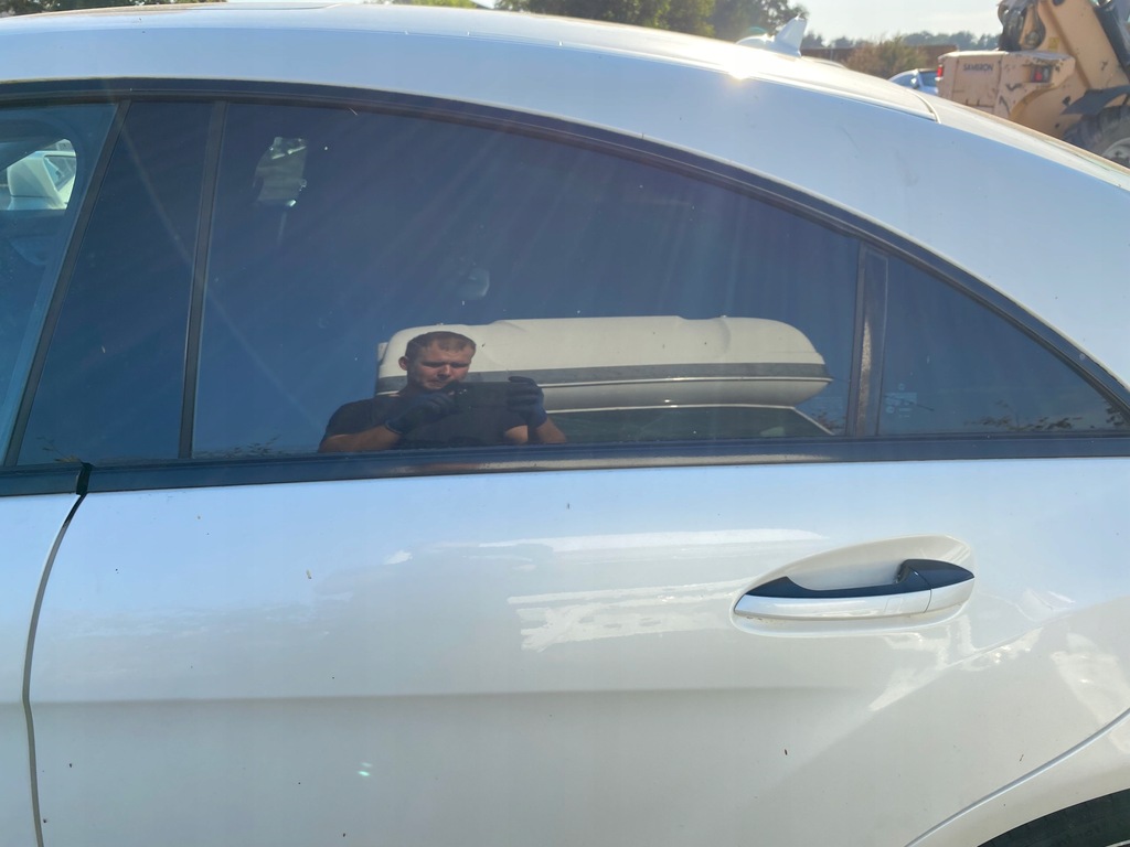 фото №5, Mercedes cls w218 c218 218 дверь правый левый задняя задние ładne полный 799