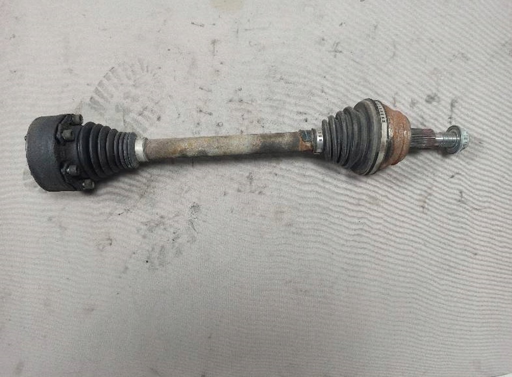 Купити Привідний вал ліва audi a3