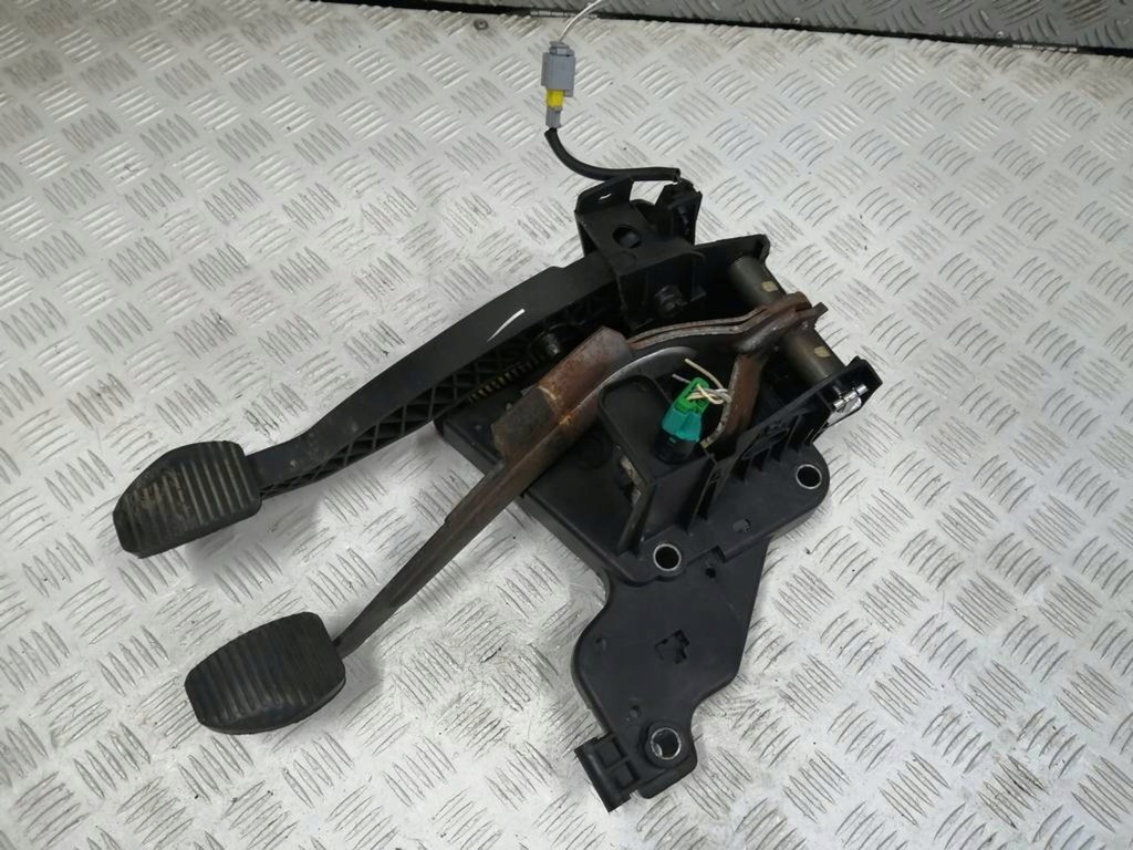 фото №1, Peugeot 407 педалі педаль зчеплення гальма europa