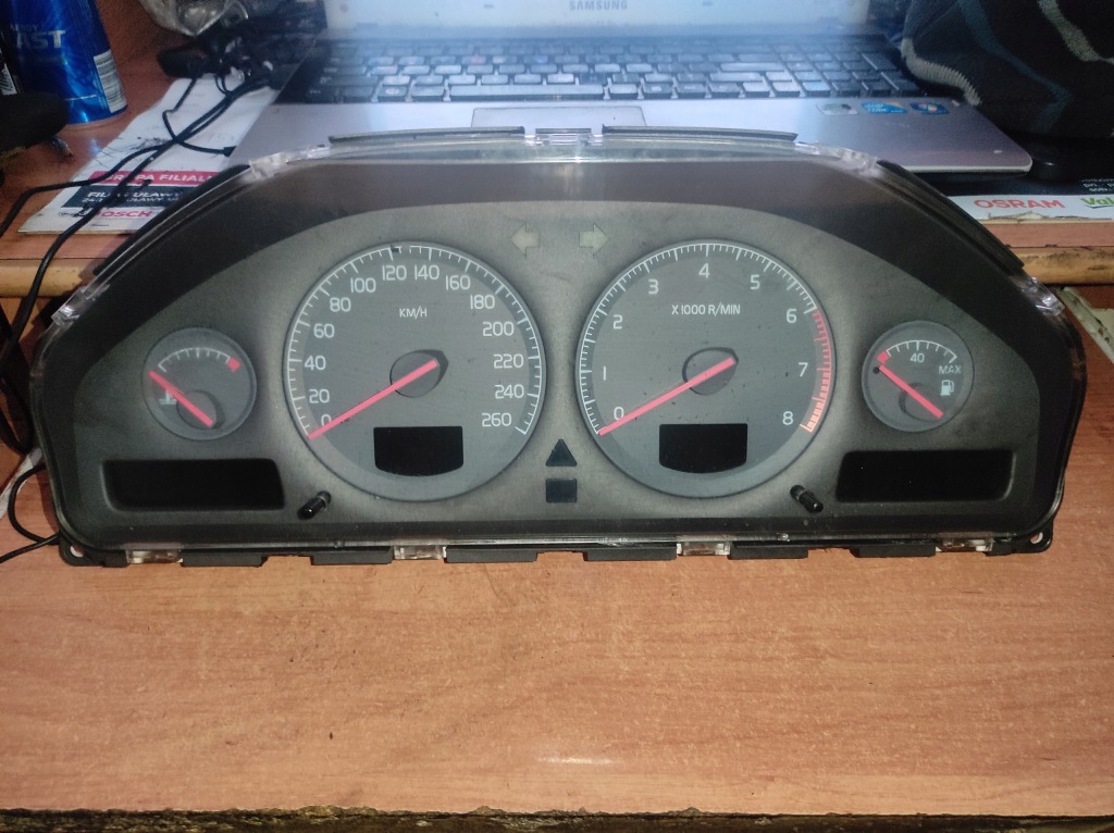 Купити Лічильник / спідометр volvo 9472449 69294-150