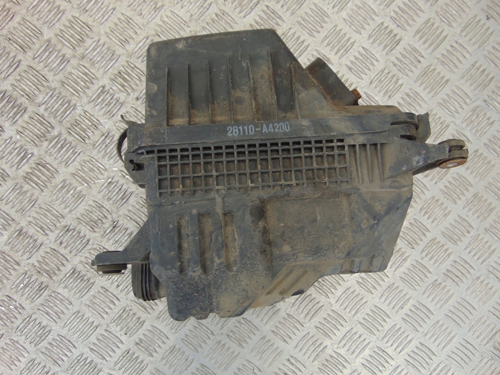 фото №6, Корпус фільтра повітря carens iv 1.7 28110-a4200