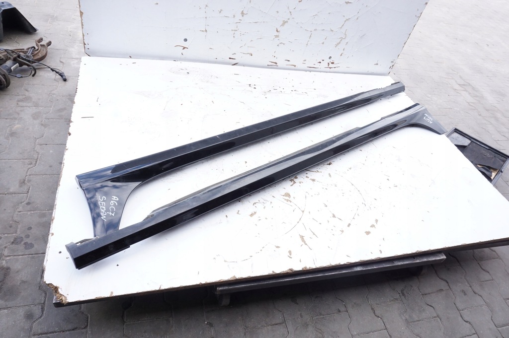 фото №1, Молдинг порог правая audi a6 c7 ly9b