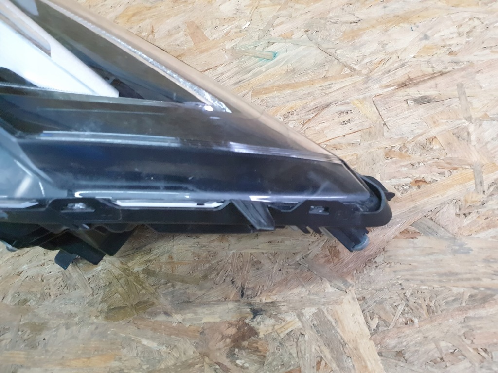 фото №10, Espace v lift лампа левый перед 260601628r matrix