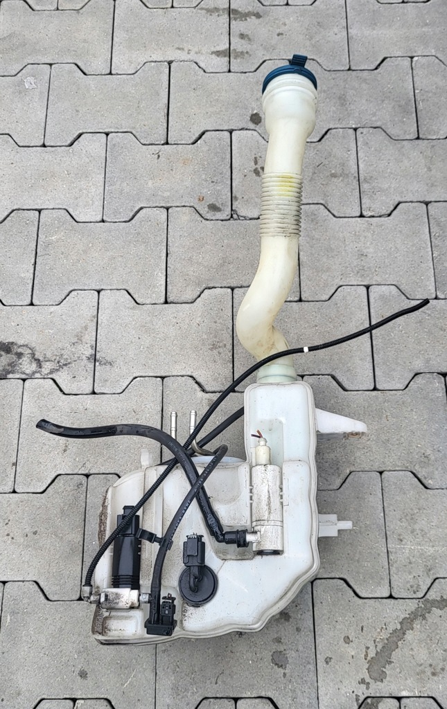 фото №1, Mercedes-benz оригинальный номер a1668600960 бачок омывателя насос датчик