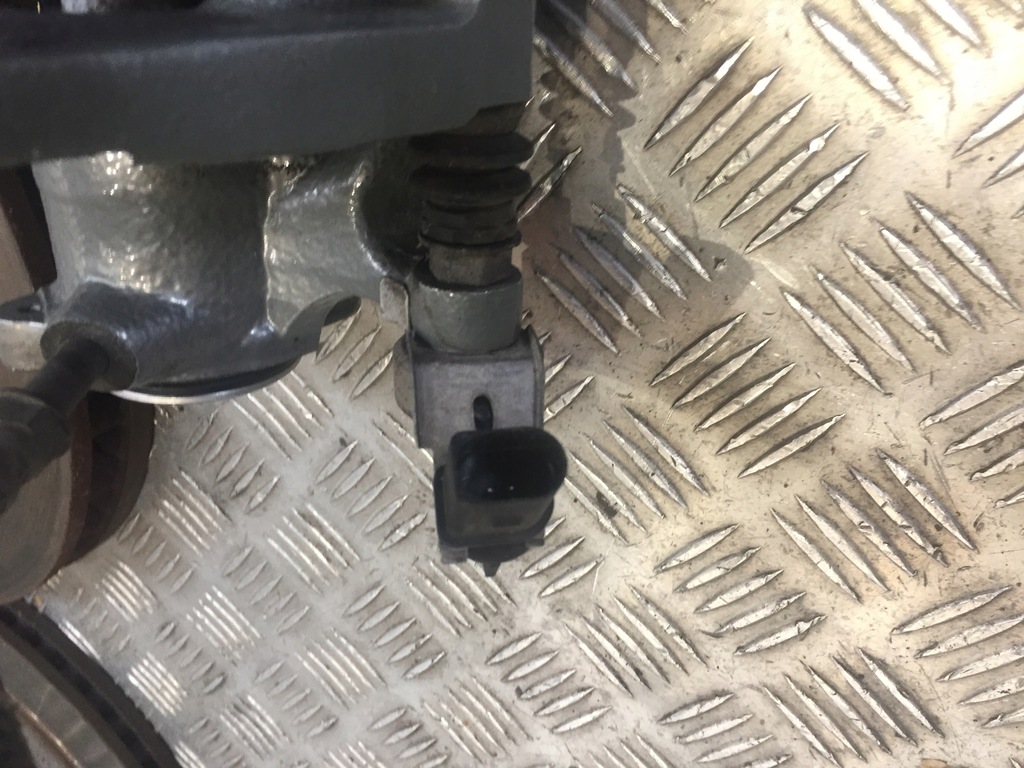 фото №12, Porsche macan lift тормоза тормозные диски суппорты 3.0 v6 комплект