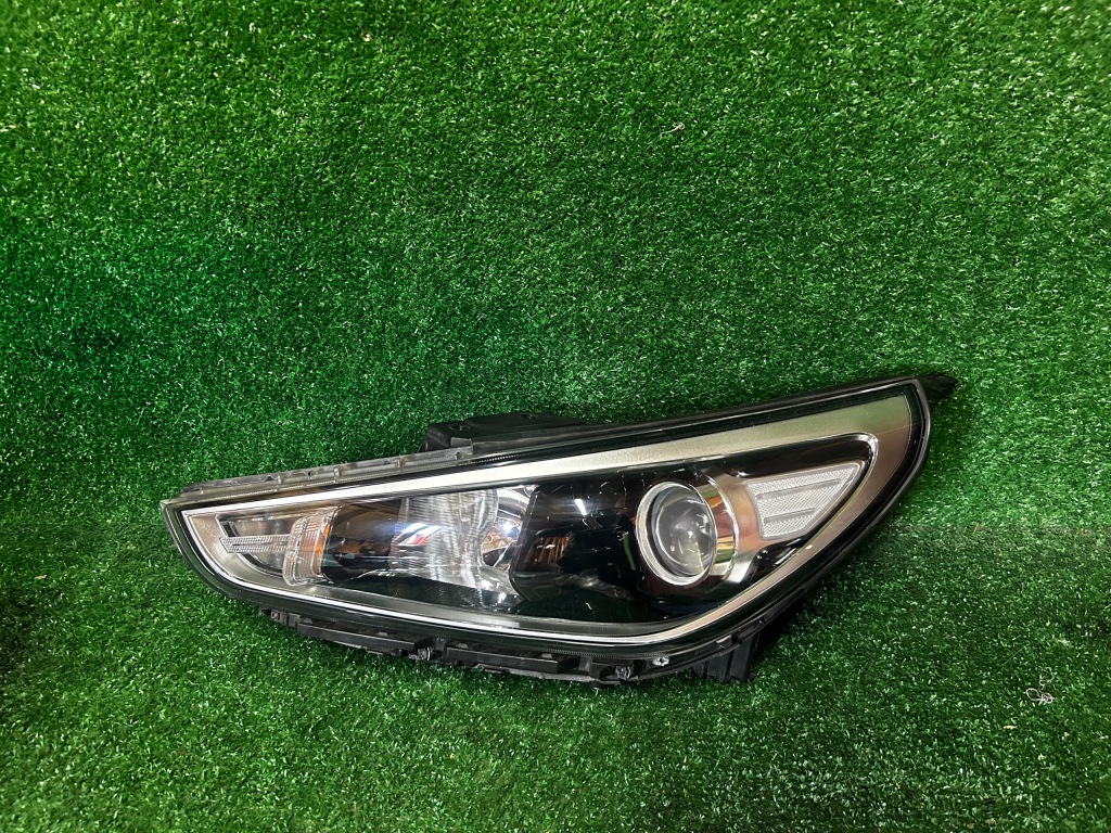 фото №1, Фара левый hyundai i30 iii 92101-g4000