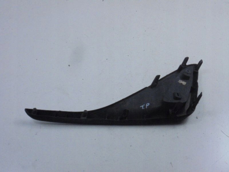 фото №12, Toyota c-hr заглушка бампера задняя правая 52163f4020