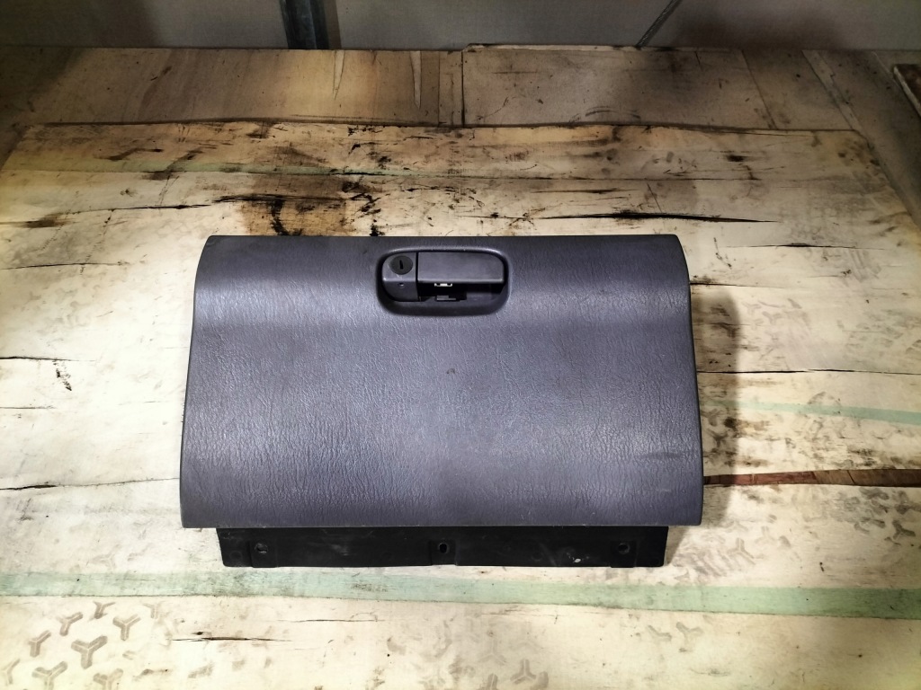 фото №1, Бардачок чорний jeep cherokee xj 96-01