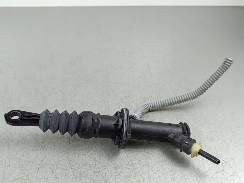 фото №1, 2021 ssangyong korando насос зчеплення 8050037912