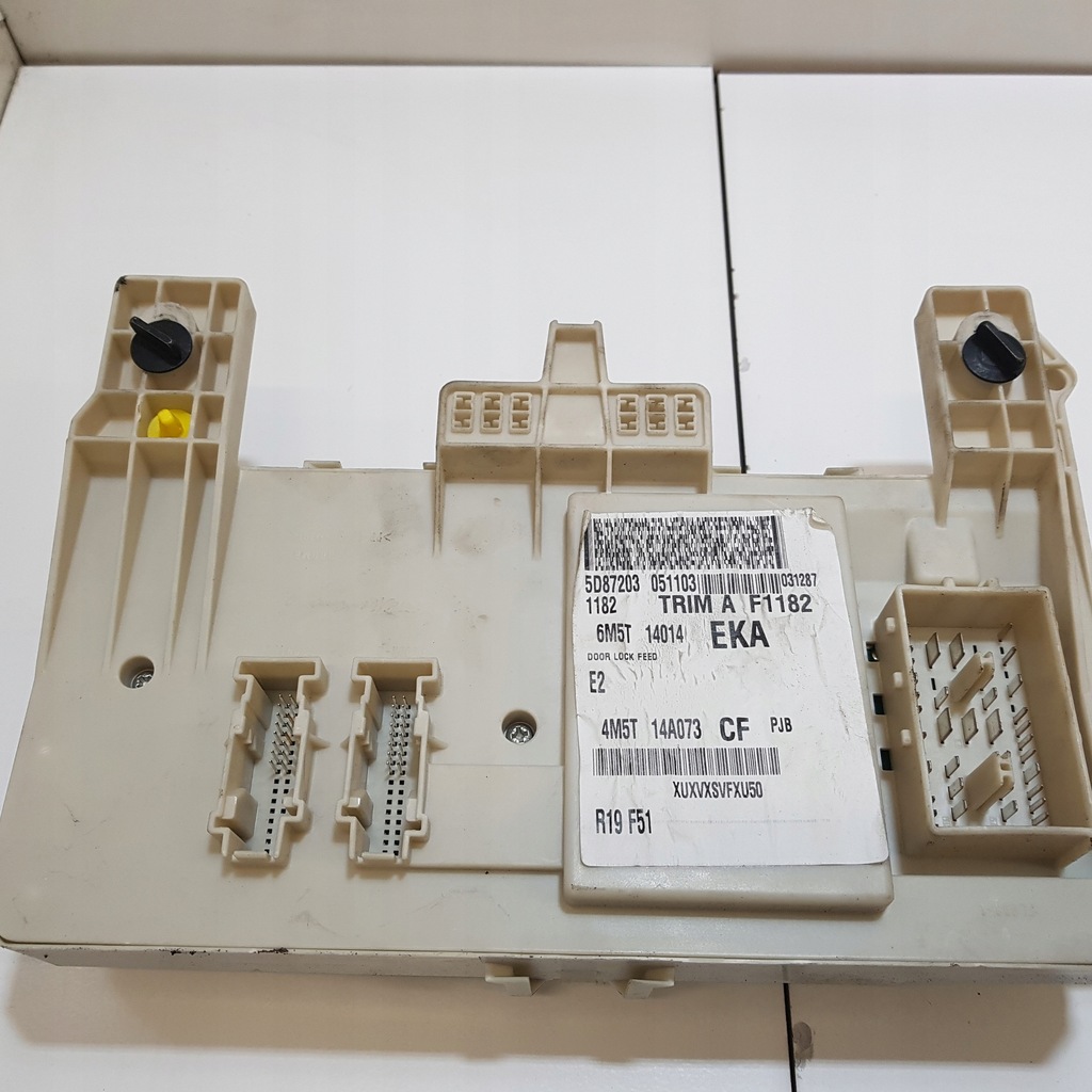 фото №3, Коробка запобіжників ford c-max